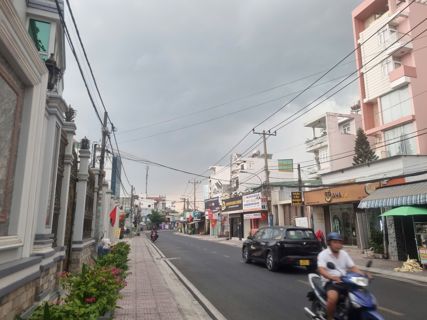 Bán nhà mặt tiền Tây Hoà, Phước Long A (Quận 9) – DT 6.8x23.4m mặt tiền 20m, tiện kinh doanh đa nghề